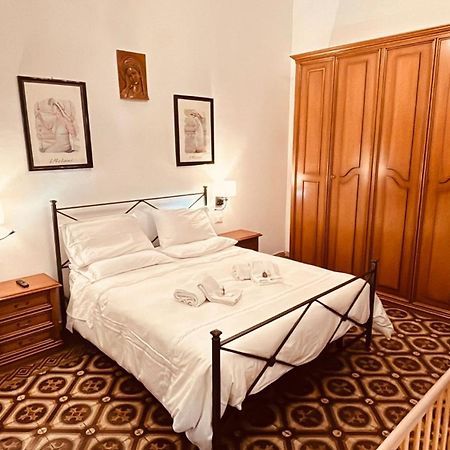 Appartamento Retro-Chic In La Spezia Luaran gambar